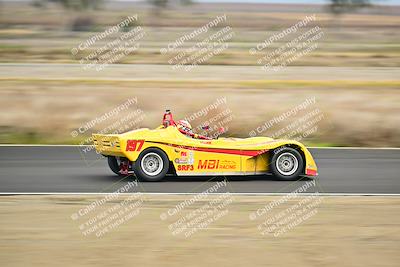 media/Jan-26-2025-CalClub SCCA (Sun) [[cfcea7df88]]/Group 6/Race/